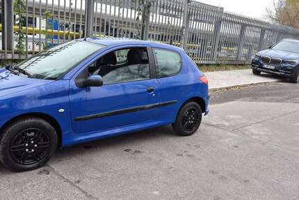 Peugeot 206 130.000 km 1.250 € Berlin 13599