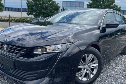 Peugeot 508 81.892 km 15.499 &euro; Berlin 12359