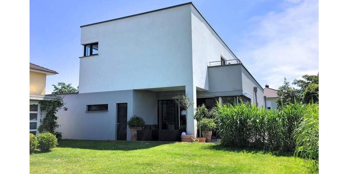 Repräsentatives Einfamilienhaus in exklusiver Lage von Potsdam-Bornstedt 5 zimmer