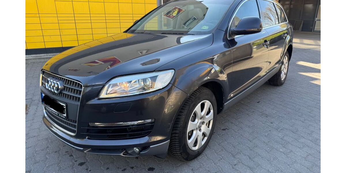 Audi Q7 315.000 km 5.499 &euro; Berlin 13055