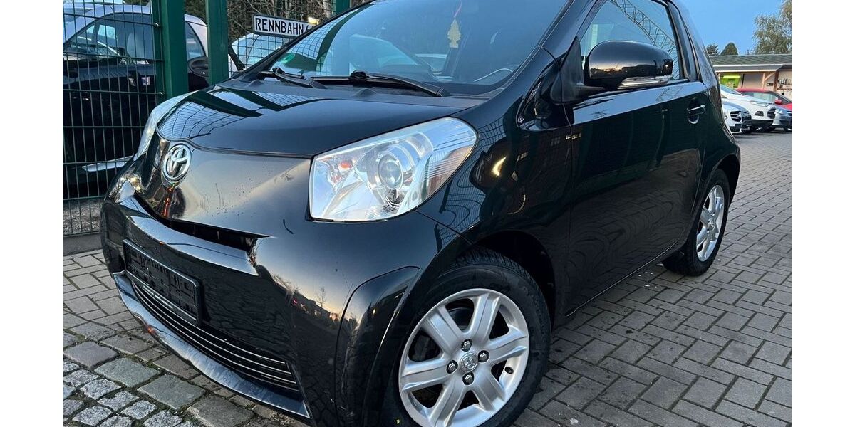 Toyota IQ 99.000 km 4.990 € Berlin Weißensee-Pankow 13086