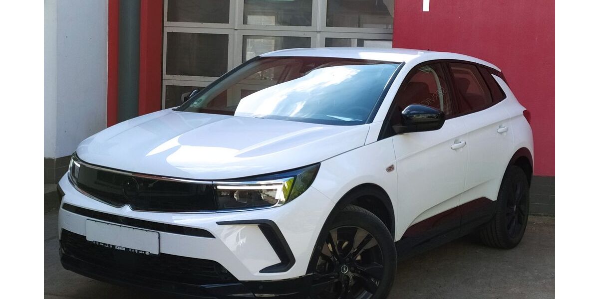 Opel Grandland (X) 30.200 km 17.990 &euro; Berlin 10317
