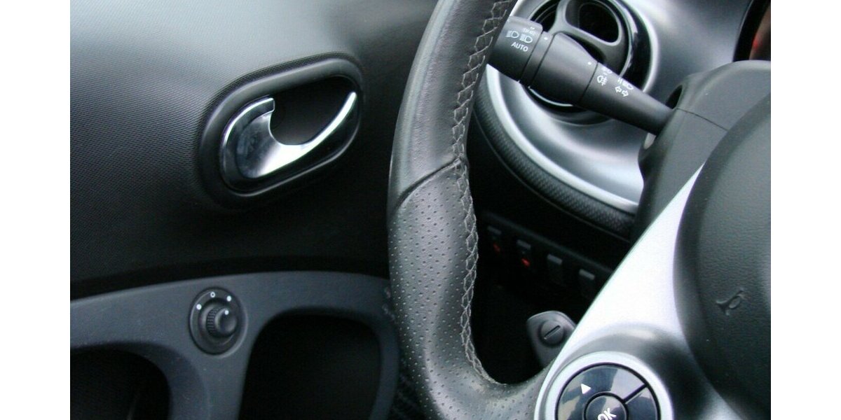 Smart Cabrio Prime LED Leder JBL Spurhalteassistent 93.124 km 13.980 &euro; Falkensee 14612