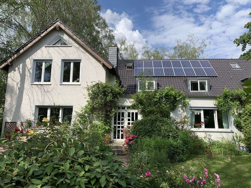 Haus zum Kaufen in Berlin 1.079.000 € 360 m²