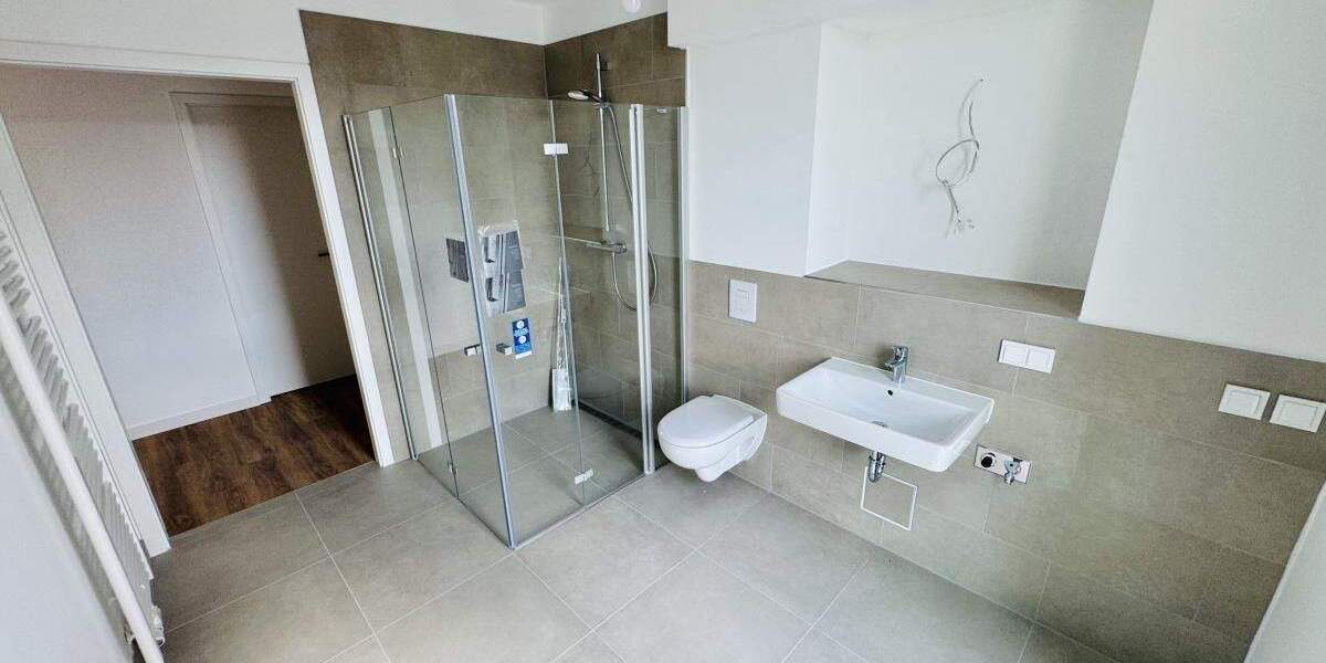 Etagenwohnung Berlin Schöneberg - 4 Zimmer, 93 m&sup2;, 2.475&euro; | Angebot:25567453