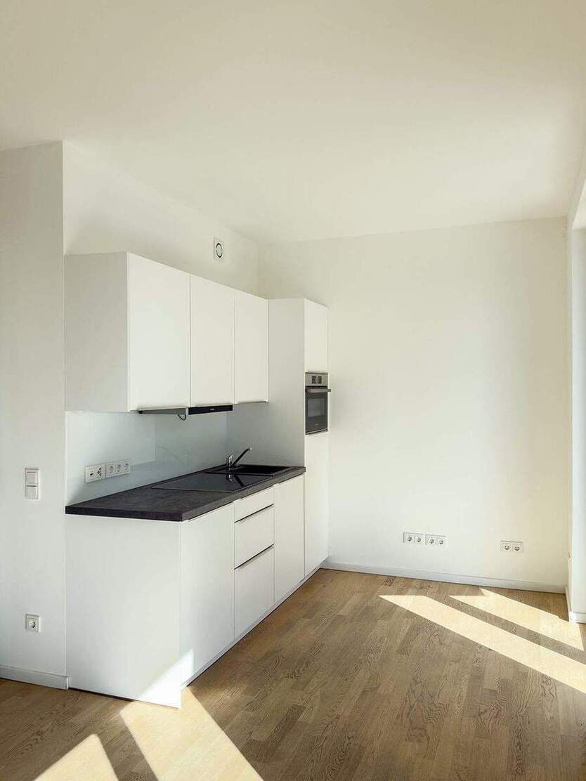 Urbanes Wohnen vis-à-vis der Spree - direkt an der East Side Gallery 2 zimmer