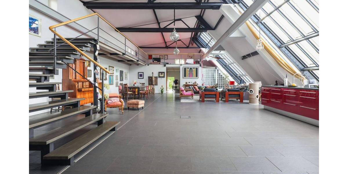 Einzigartiges Haus mit Loft-Charakter und sehr viel Platz zum entfalten! 1 zimmer