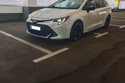 Toyota Corolla 72.000 km 21.500 &euro; Berlin 13409