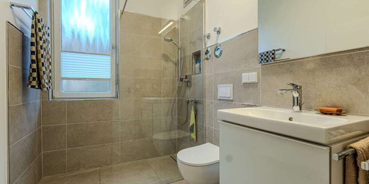 Wohnen am Tiefen See – 2-Zimmer-Wohnjuwel mit Balkon & Tiefgaragenstellplatz - 2- Potsdam Berliner Vorstadt | Angebot:26182652