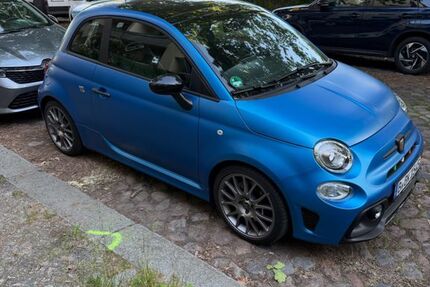 Abarth 695 2.450 km 30.900 &euro; Berlin 12167