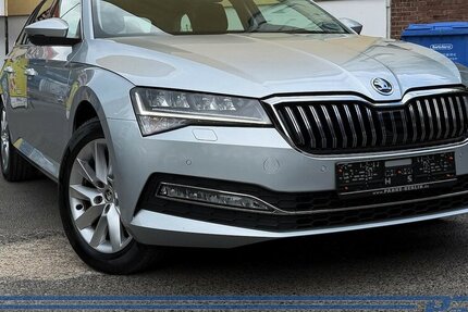 Skoda Superb Digi-Cockp*R-Cam*SHZ*Tempo*Automatik 28.055 km 27.370 &euro; Berlin 13187