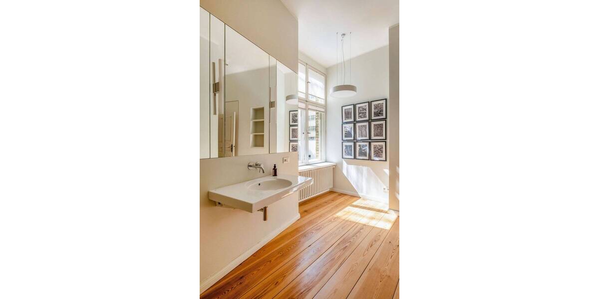 Etagenwohnung Berlin Kreuzberg - 3 Zimmer, 114 m&sup2;, 2.630&euro; | Angebot:26364129