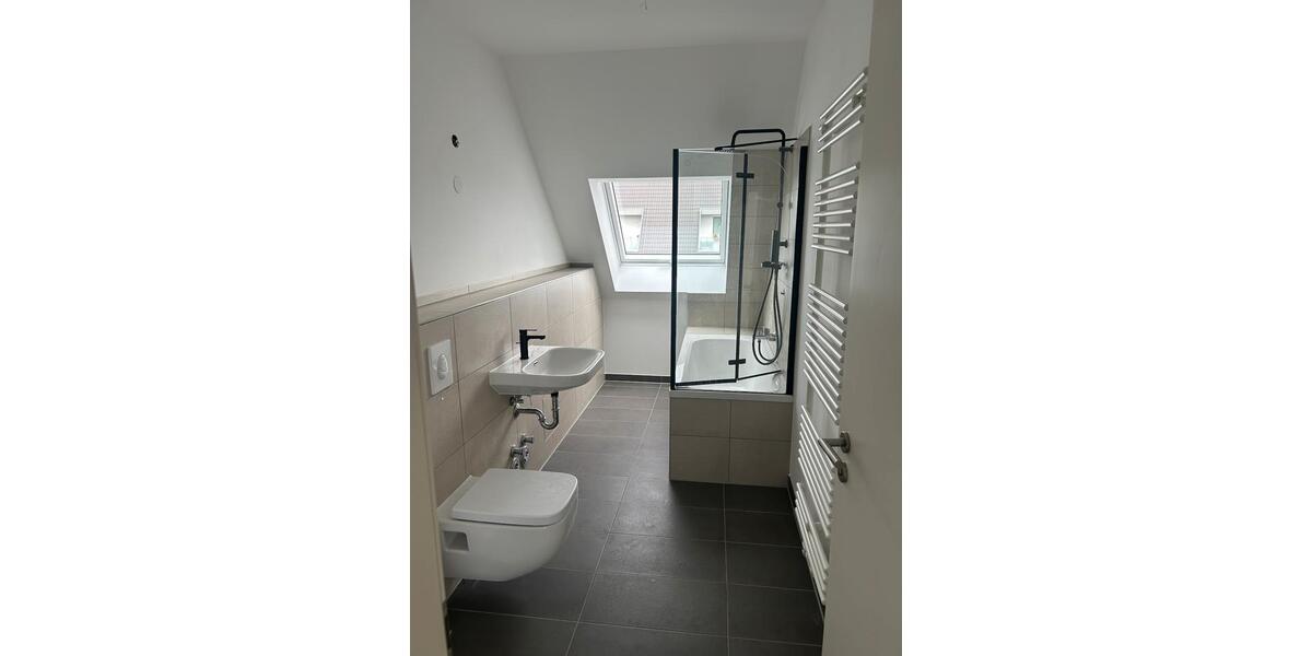 Dachgeschoßwohnung Blankenfelde-Mahlow Groß Kienitz - 3 Zimmer, 81 m&sup2;, 1.350&euro; | Angebot:25922991