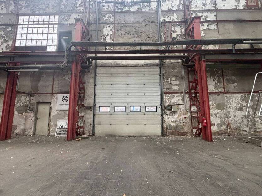 Hallen-Industriefläche in Berlin