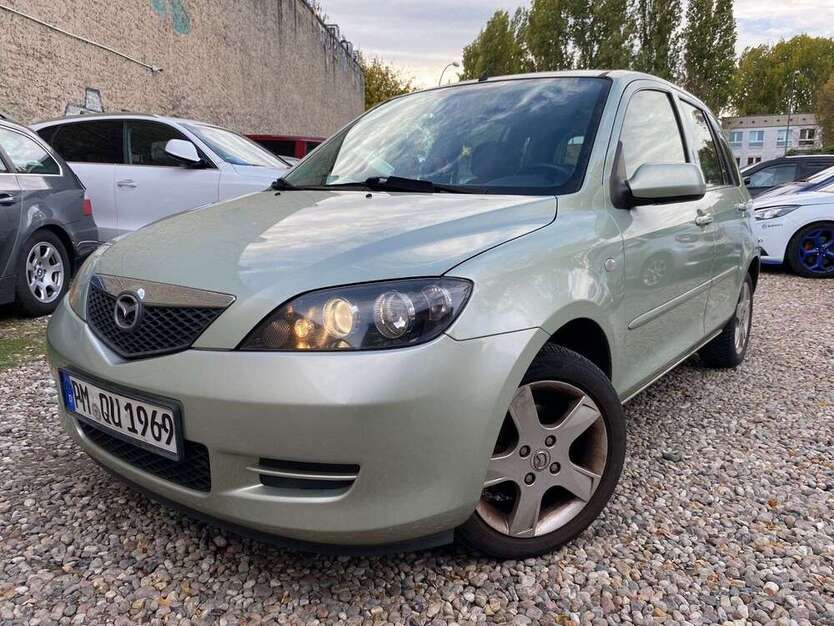 Mazda 2 114.000 km 2.450 € Berlin 10245