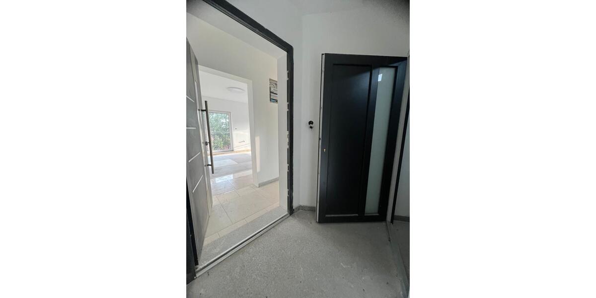 Villa Groß Kreutz (Havel) - 8 Zimmer, 240 m&sup2;, 680.000&euro; | Angebot:26143777