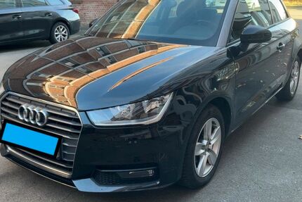 Audi A1 108.554 km 5.900 &euro; Berlin 12527