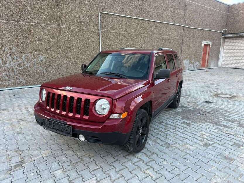Jeep Patriot 67.000 km 12.490 € Berlin 12277