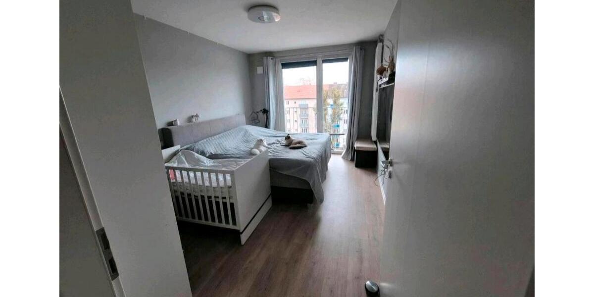 Dachgeschoßwohnung Berlin Tempelhof-Schöneberg - 3 Zimmer, 74 m&sup2;, 1.619&euro; | Angebot:26350610