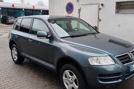 VW Touareg 304.000 km 5.000 &euro; Berlin 13585