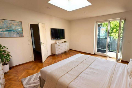 Wohnung Berlin Friedrichshain-Kreuzberg - 2 Zimmer, 151 m&sup2;, 850.000&euro; | Angebot:26757756