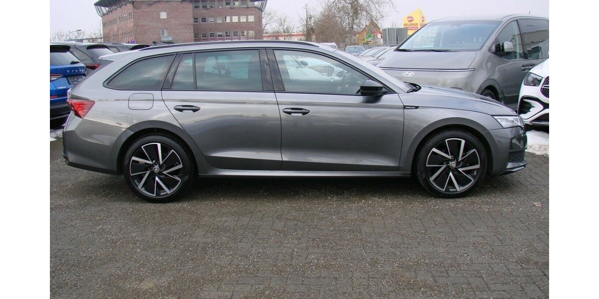 Skoda Octavia 2.0TDi Sportline LED 360º Canton HUD 39.383 km 31.890 &euro; Falkensee 14612