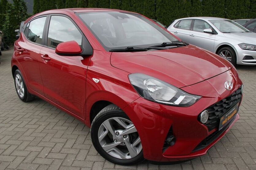 i10