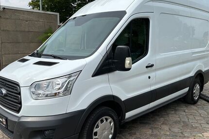 Ford Transit 136.090 km 11.490 &euro; Berlin OT Alt-Hohenschönhausen 13055