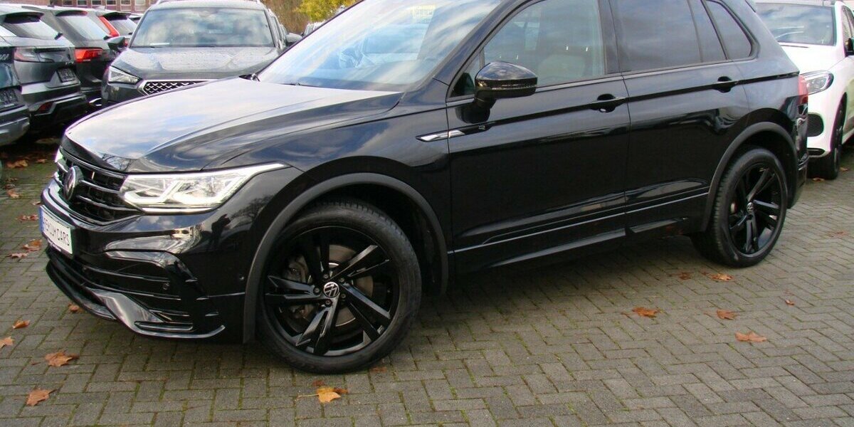 VW Tiguan 2.0TDi R-Line 4M BlackStyle ACC IQ LIGHT 41.763 km 34.980 &euro; Falkensee 14612