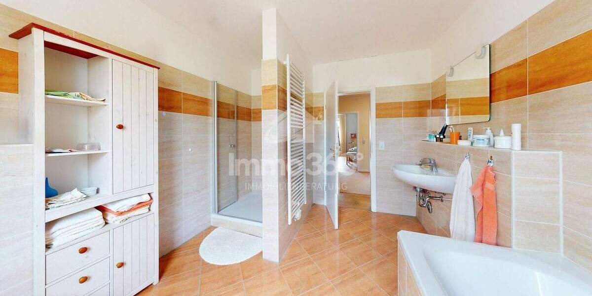 Gelegen in der begehrten Waldsiedlung - mit Terrasse & gepflegtem Garten 7 zimmer