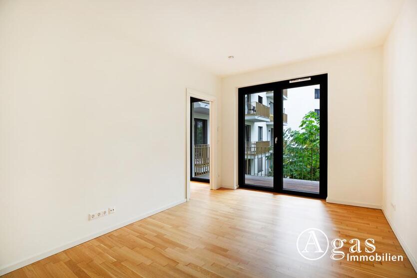 Clever geschnittene, helle 2 Zimmer Wohnung mit ca. 52m², EBK und Fußbodenheizung in Berlin-Mitte! zimmer