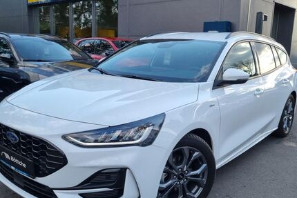 Ford Focus 13.448 km 23.980 € Potsdam 14480