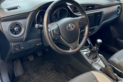Toyota Auris 173.000 km 7.800 &euro; Berlin 13158