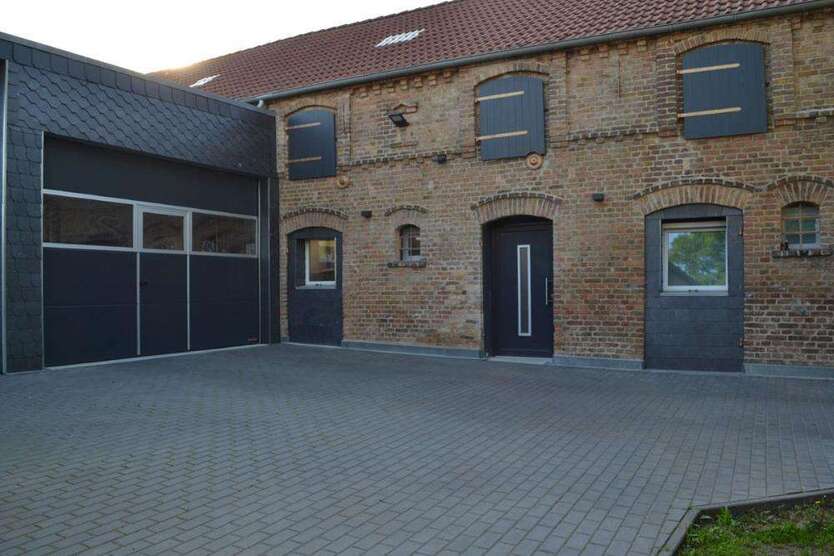 Haus zum Kaufen in Zossen 390.000 € 248 m²