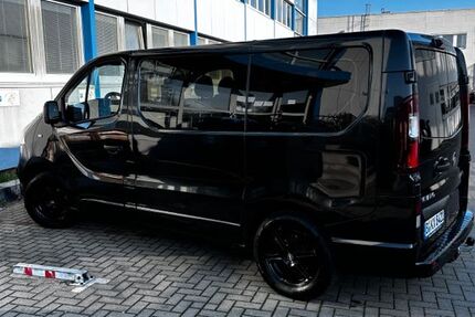 Opel Vivaro 88.800 km 17.990 &euro; Berlin 12349