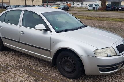 Skoda Superb 230.000 km 2.000 &euro; Berlin 12587