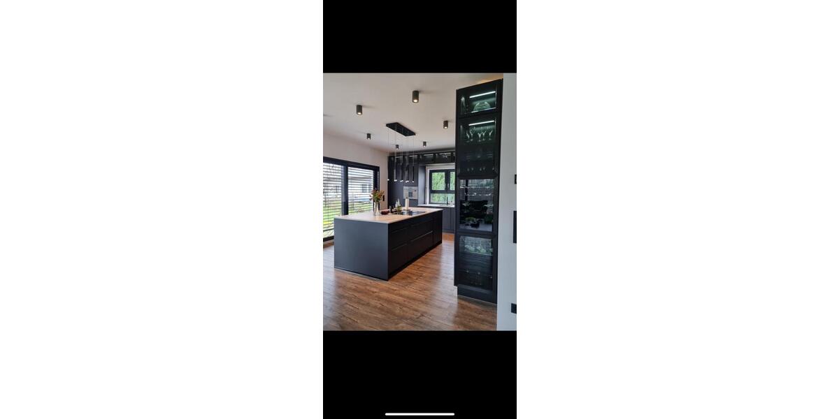 Villa Brieselang - 7 Zimmer, 248 m&sup2;, 1.500.000&euro; | Angebot:26070780