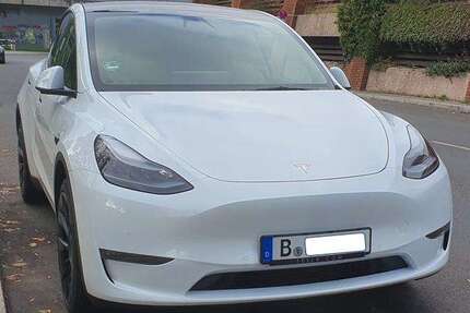 Tesla Model Y 14.390 km 37.300 &euro; Berlin, Stadt 10589
