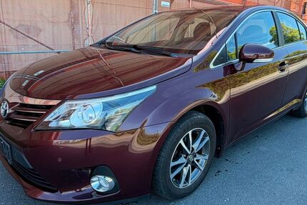 Toyota Avensis 250.000 km 4.999 &euro; Berlin 12057