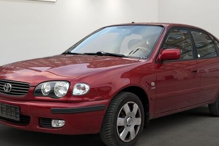 Toyota Corolla 179.711 km 2.499 &euro; Berlin 12681