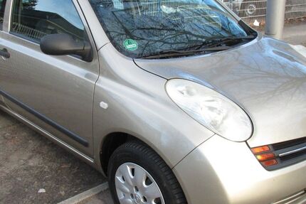 Nissan Micra 209.000 km 1.350 &euro; Berlin 12357