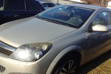 Opel Astra 150.000 km 1.900 &euro; Berlin 12249