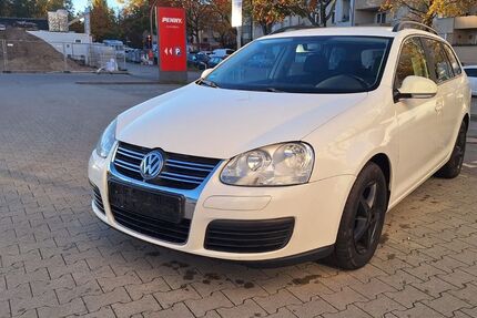 VW Golf 235.108 km 2.950 € Berlin 13469