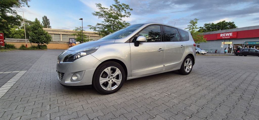 Renault Scenic 204.000 km 3.500 &euro; Berlin 13409