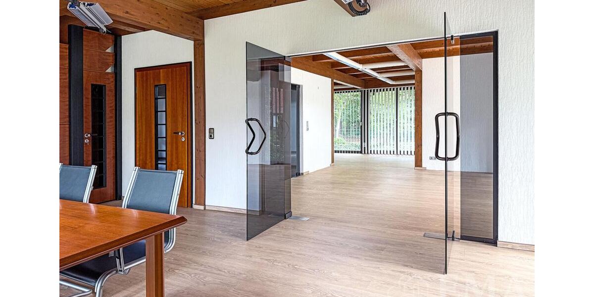 Panorama Workspace - Lichtdurchflutete Gewerbeeinheit mit praktischen Räumen zimmer