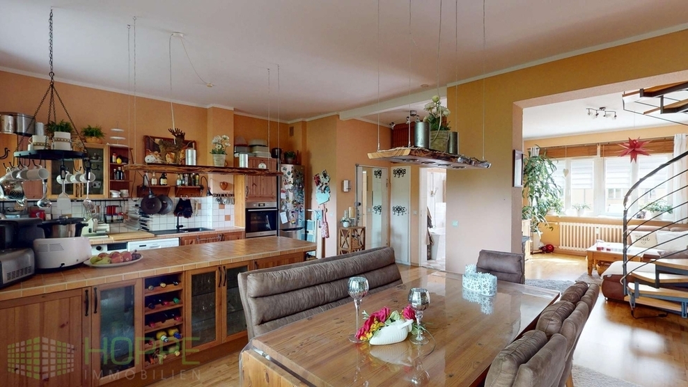 Steglitz - Großzügige MaisonetteWohnung mit zwei Balkonen