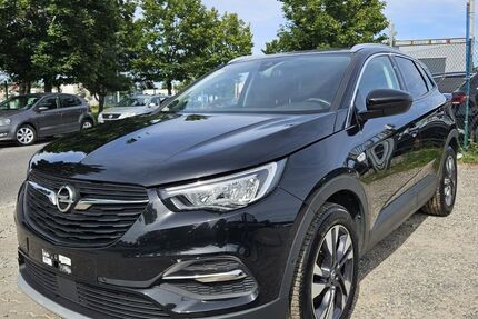 Opel Grandland (X) 160.000 km 12.900 &euro; Berlin 12099