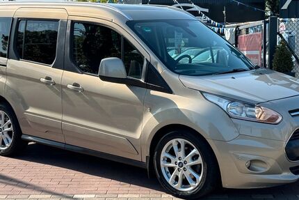 Ford Tourneo Connect 134.541 km 12.990 € BERLIN 13127