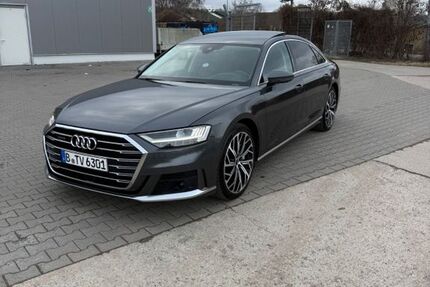 Audi A8 155.000 km 22.000 &euro; berlin 13629