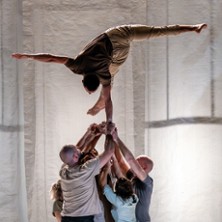 Bello! 21.03.2026 Chamäleon Theater Berlin in den Hackeschen Höfen